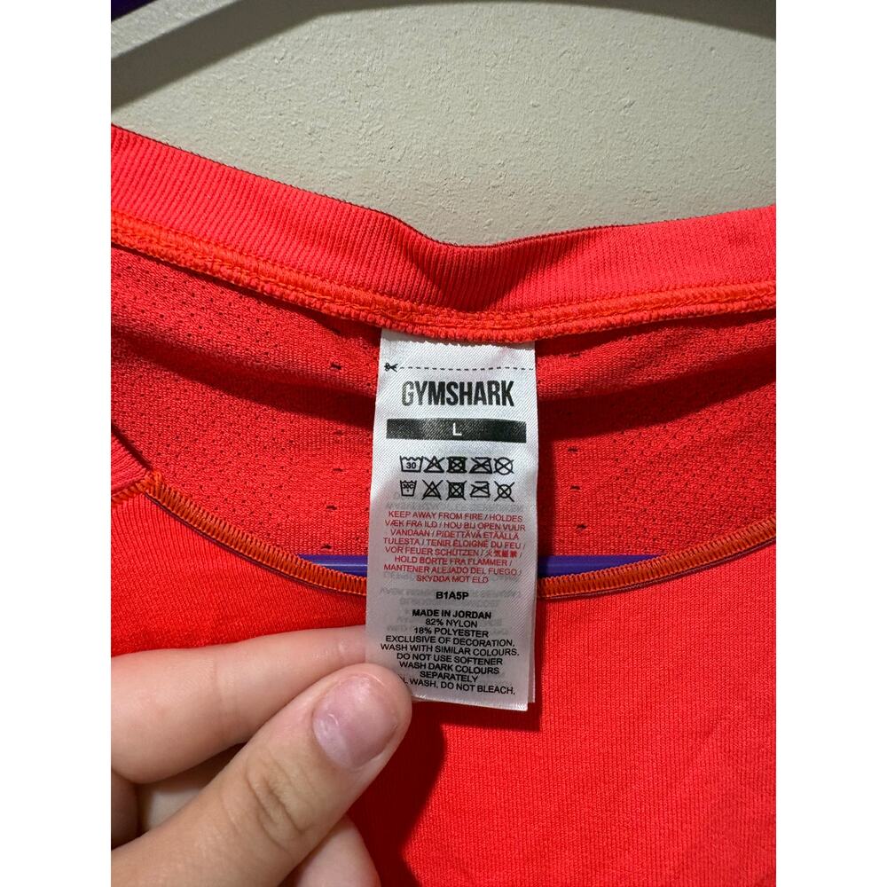 Gymshark Tank top size large - Picture 3 of 4